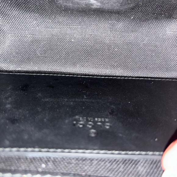 Gucci Black Quilted Leather Shoulder Bag - Picture 7 of 10